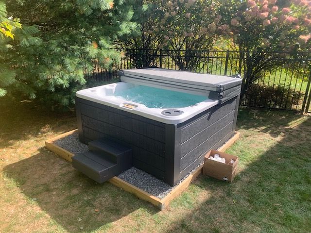 Hot Tub Series 500 Level B - Elverson, PA