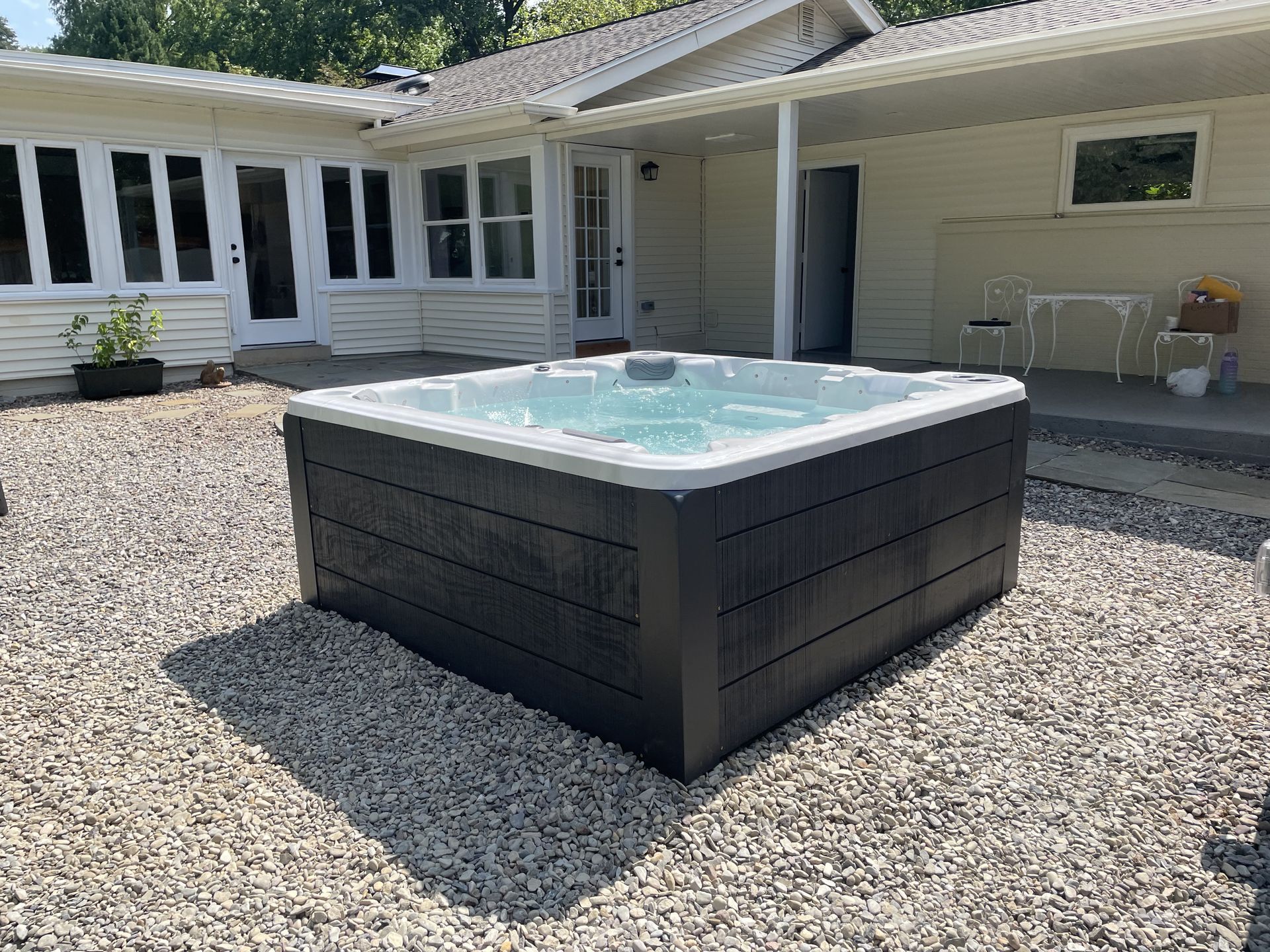 Series 300 Hot tub Level B - Brownstown, PA