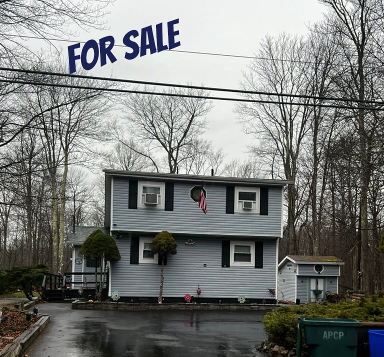 A Pocono Country Place (Tobyhanna, PA)
$255,000 | 2 Beds/2 Baths | 1,200 SF | MLS PM-136511
945 Country Place Dr, Tobyhanna, PA 18466
