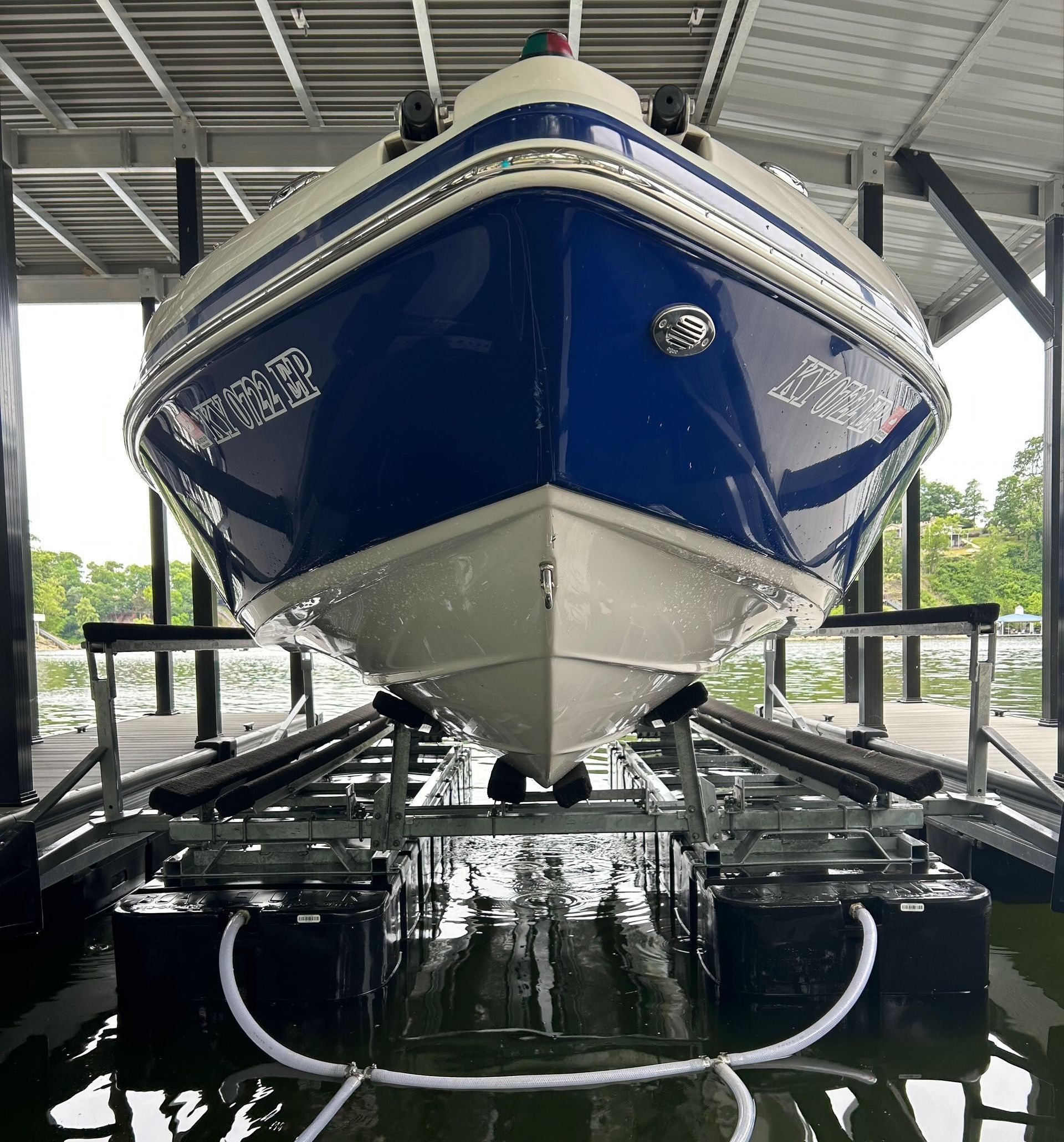 Boat Lift - Dock Solutions of Kentucky | Lexington, KY