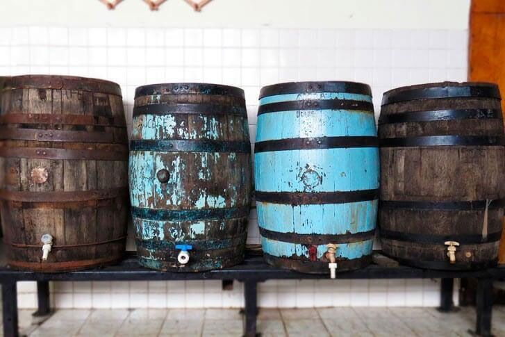 FÁBRICA DE VINOS Y LICORES LA FAMA