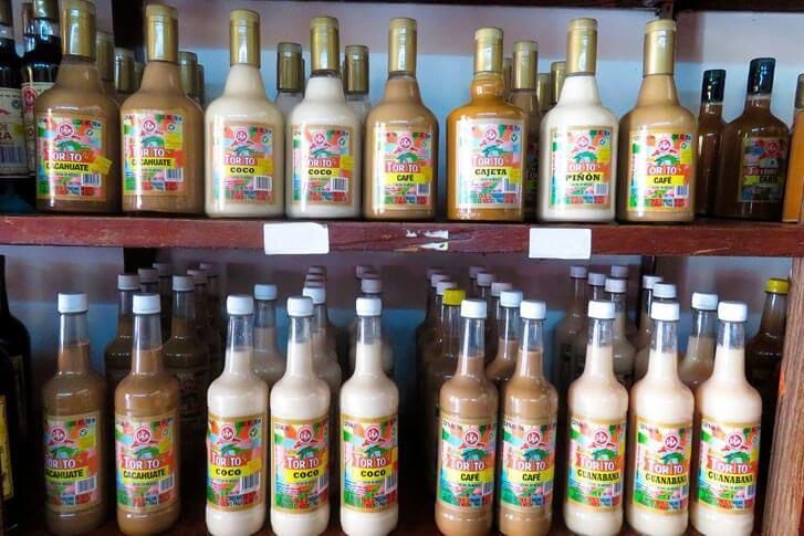 FÁBRICA DE VINOS Y LICORES LA FAMA