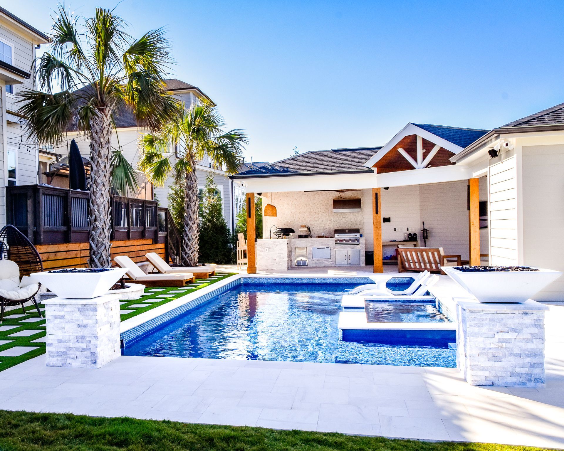 villa with pool and garden