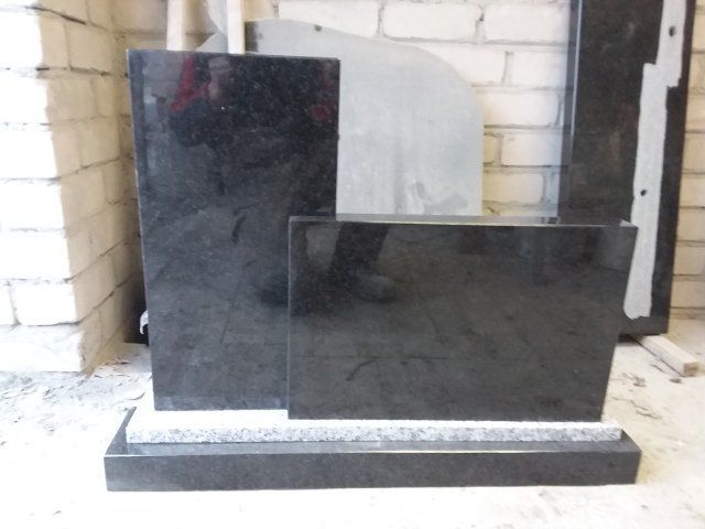 Dviejų dalių paminklas