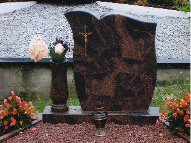 Dviejų dalių paminklas