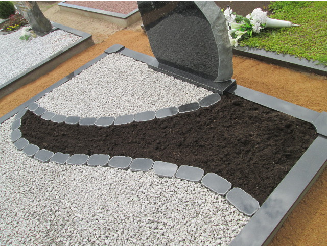 kapavietė su įrengtu gėlynu