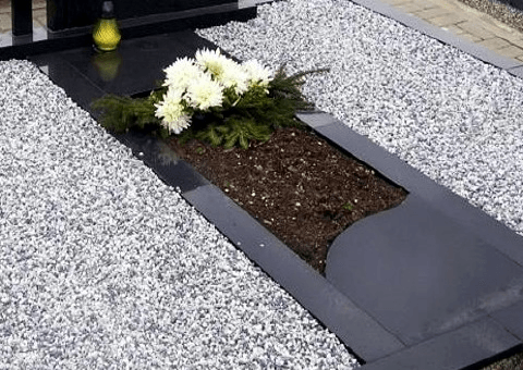 kapavietė su įrengtu gėlynu