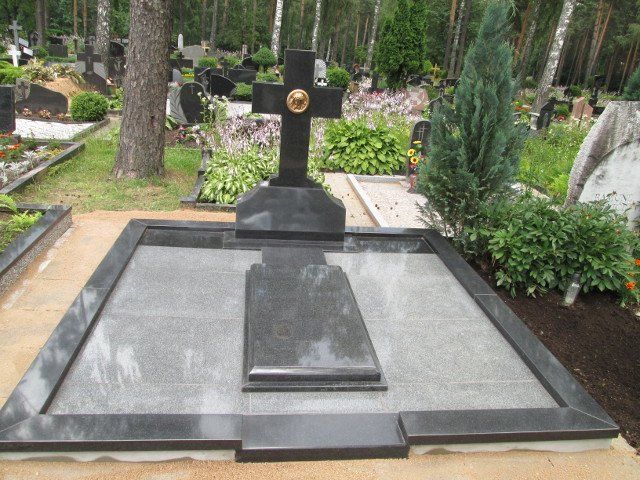 Kapavietė dengta akmens ploštėmis