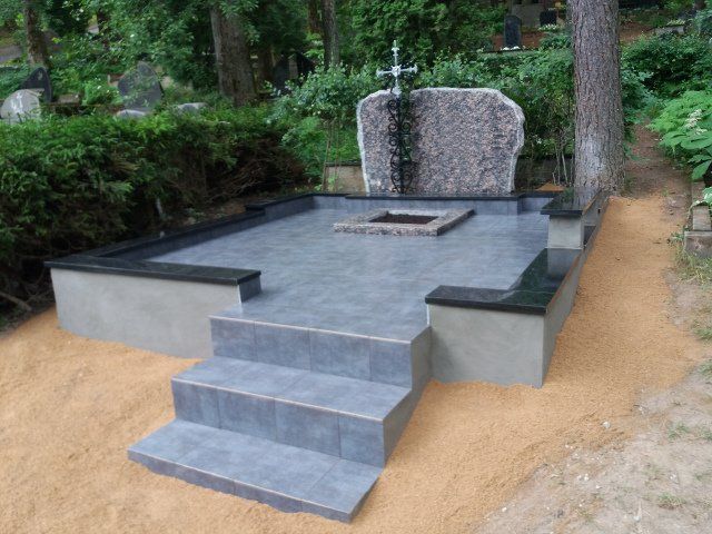 Kapavietė dengta plytelėmis