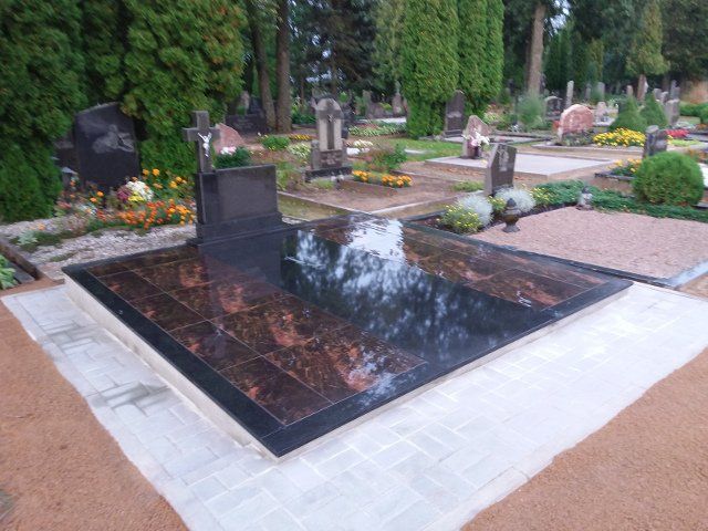 Kapavietė dengta plytelėmis