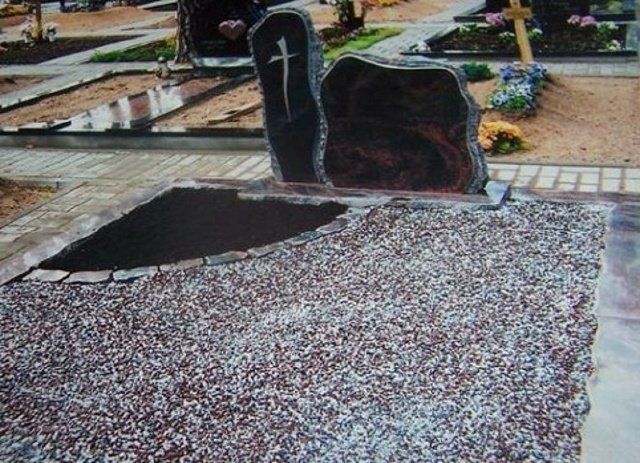 sutvarkyta kapavietė