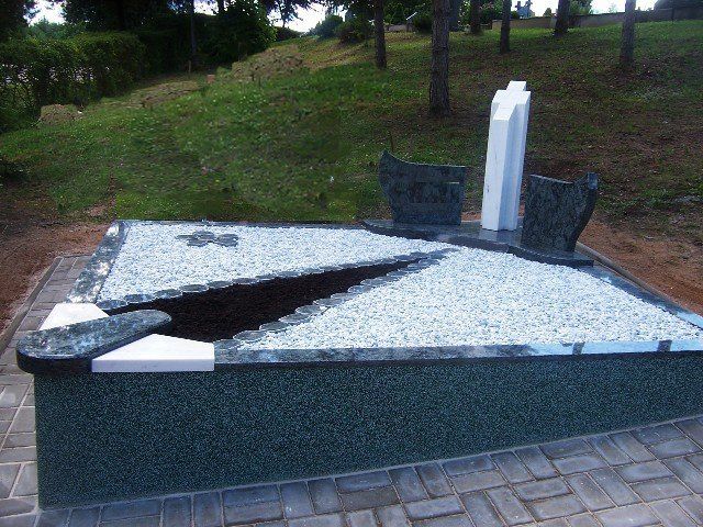 sutvarkyta kapavietė