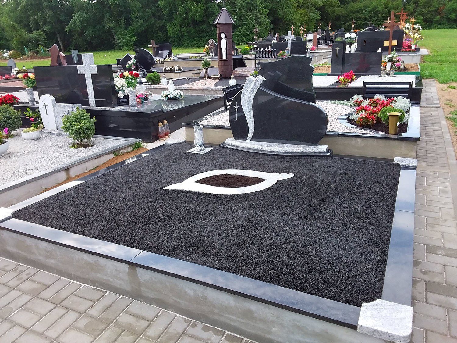 sutvarkytos kapavietės