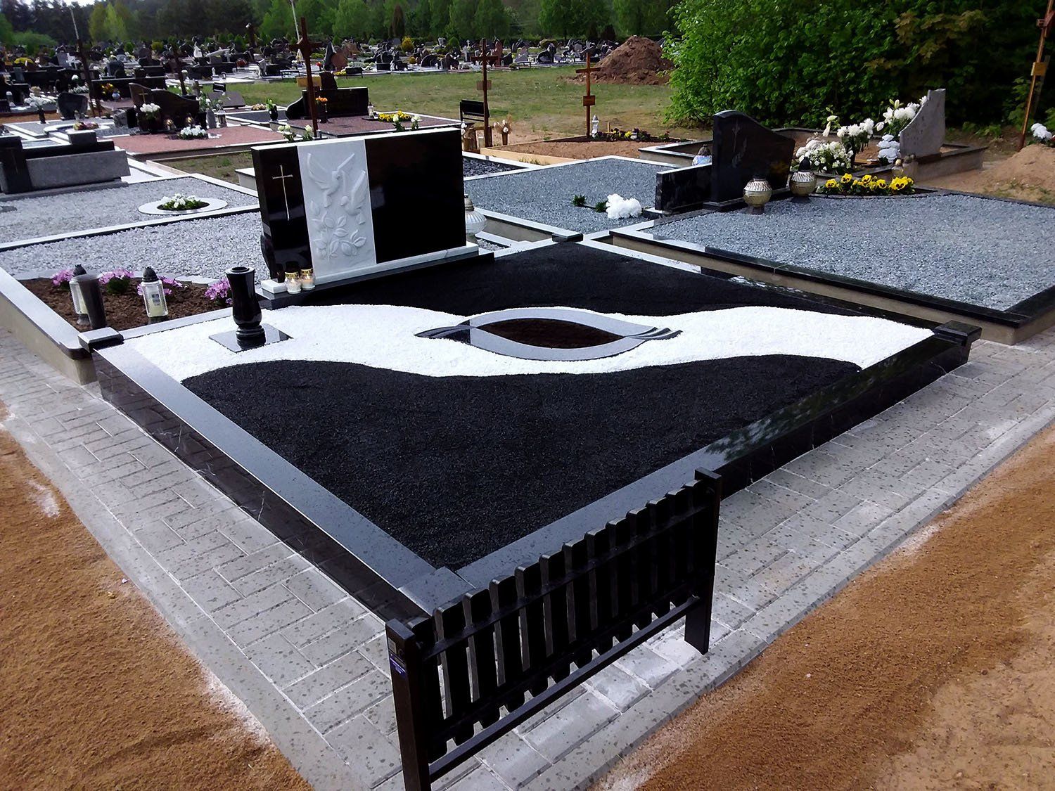 sutvarkytos kapavietės