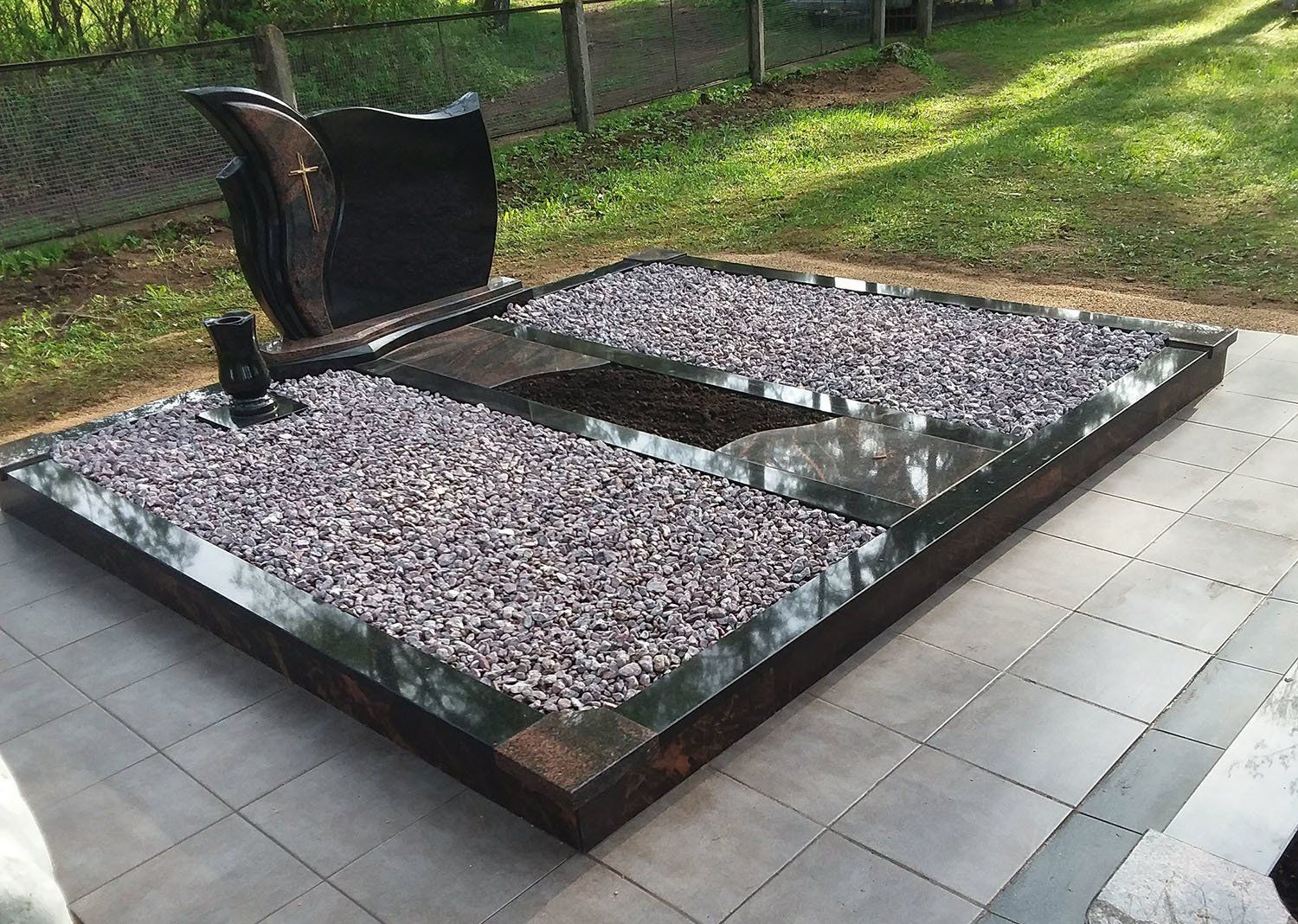 sutvarkytos kapavietės