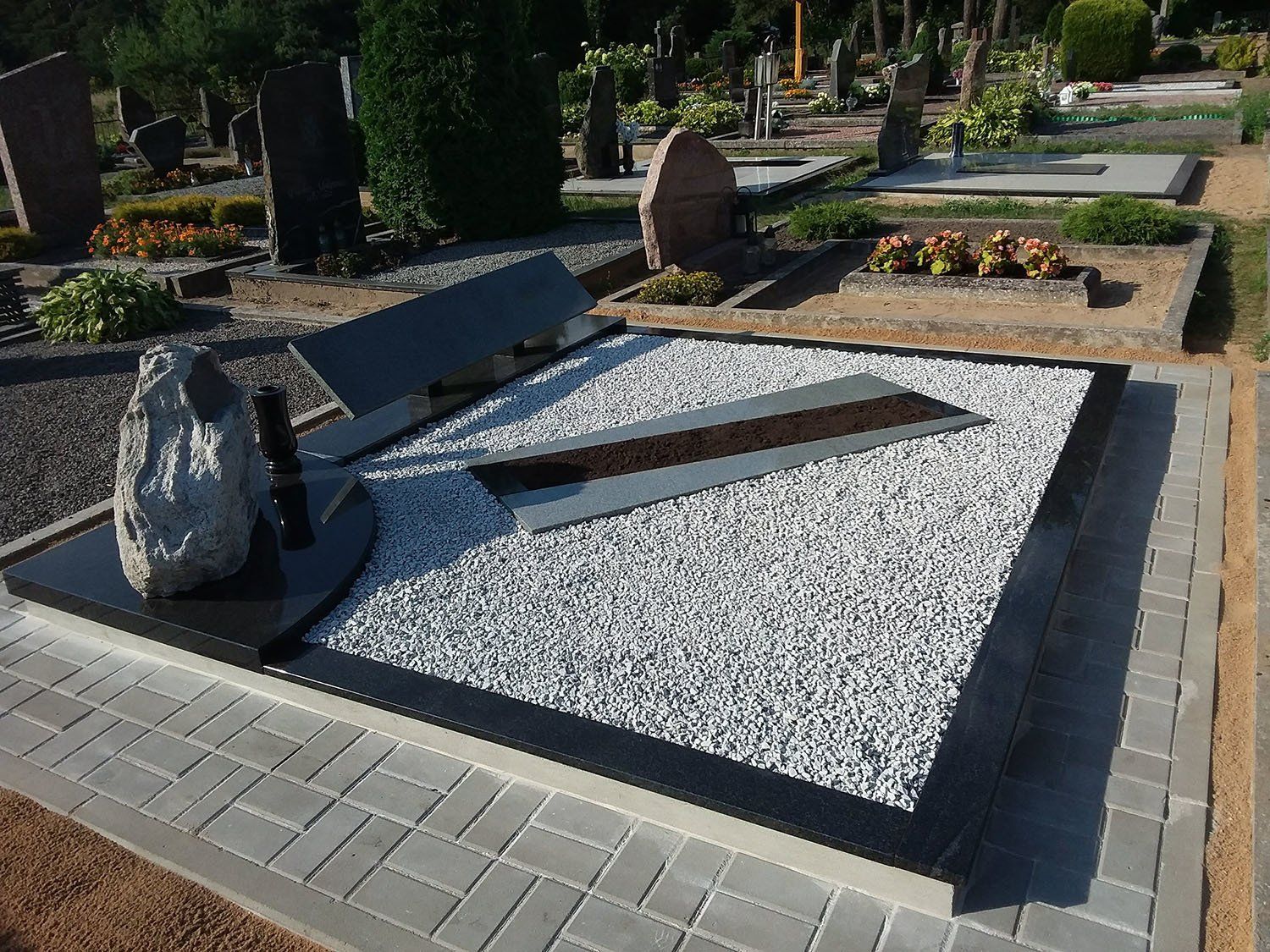 sutvarkytos kapavietės