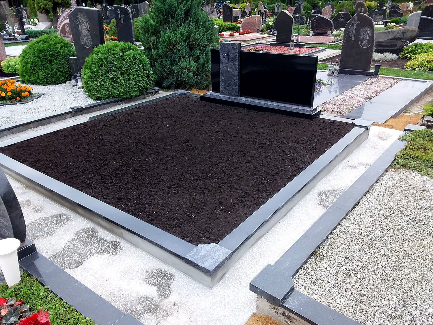 sutvarkytos kapavietės