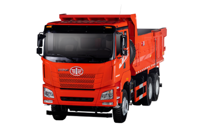 Un camión volquete rojo está sobre un fondo blanco.