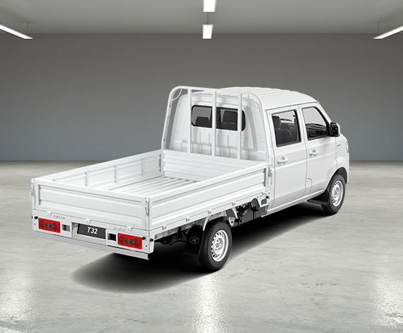 Chasis de cabina de camión comercial ligero de color blanco, visto de perfil sobre un fondo blanco.