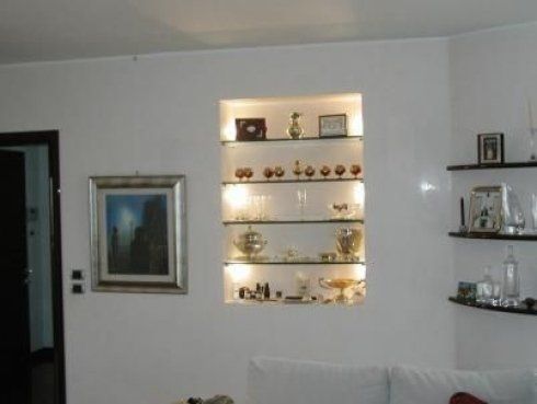luci per scaffali in vetro