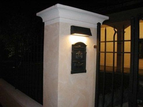 applique per l'illuminazione del citofono