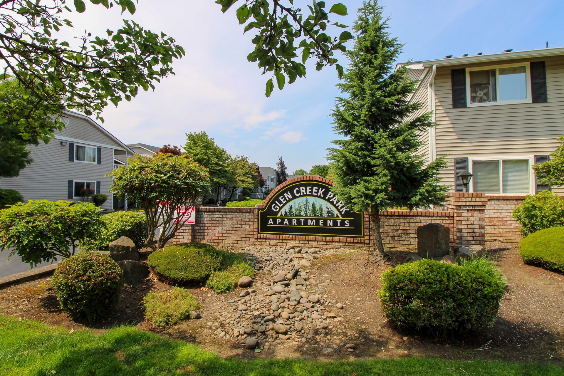 Glen Creek Apartments exterior
