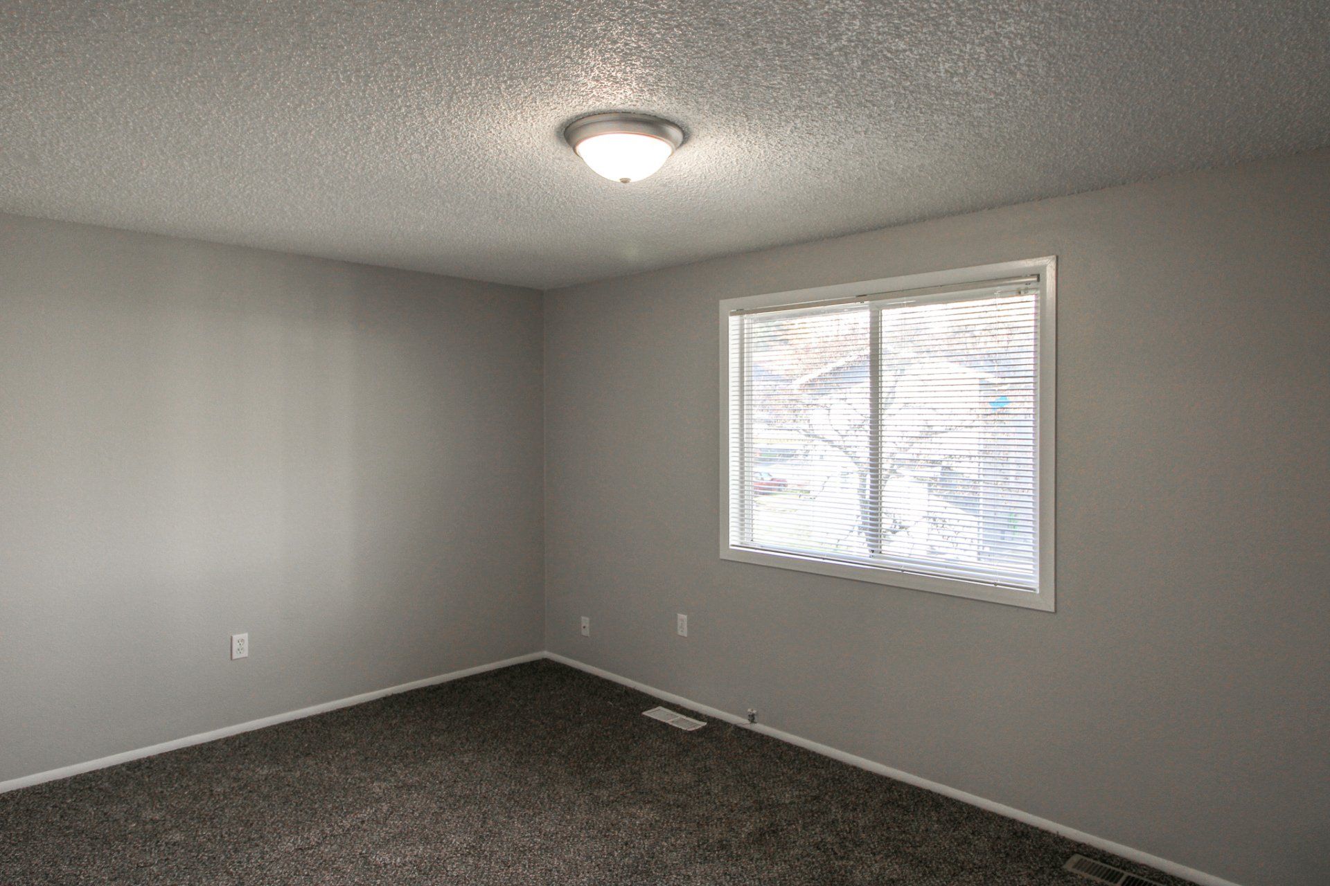 Crown Property Management, Inc. | Waldo Terrace Apartments