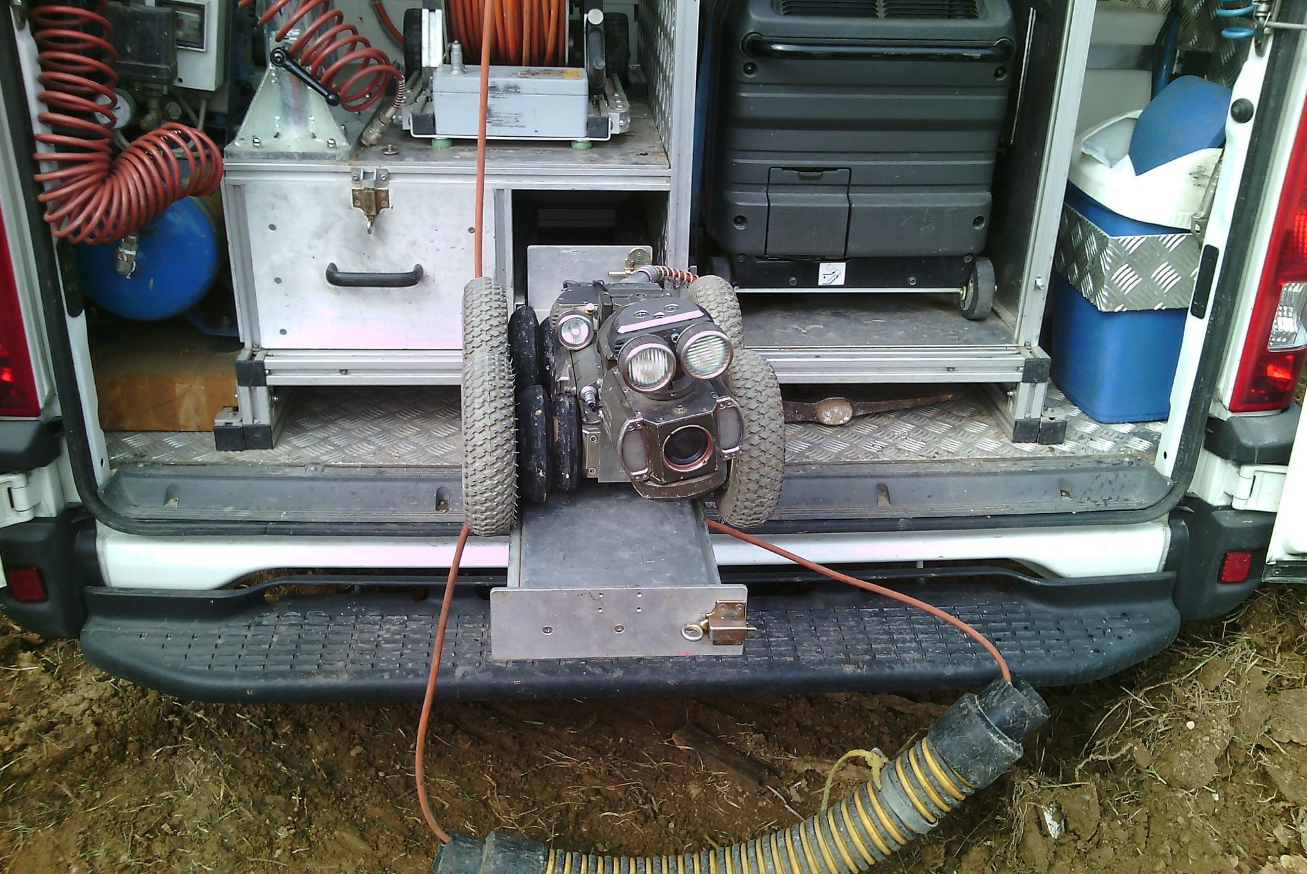 macchinari e tecnologie per lo spurgo di pozzi neri e fognature