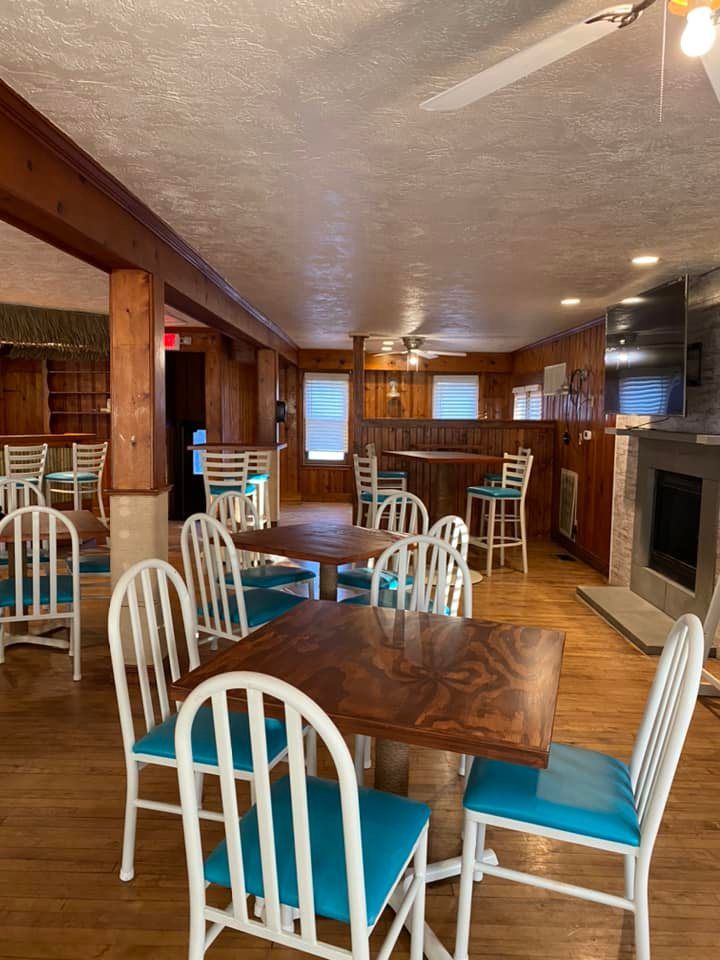 Kraby J's dining room in Antioch, Illinois