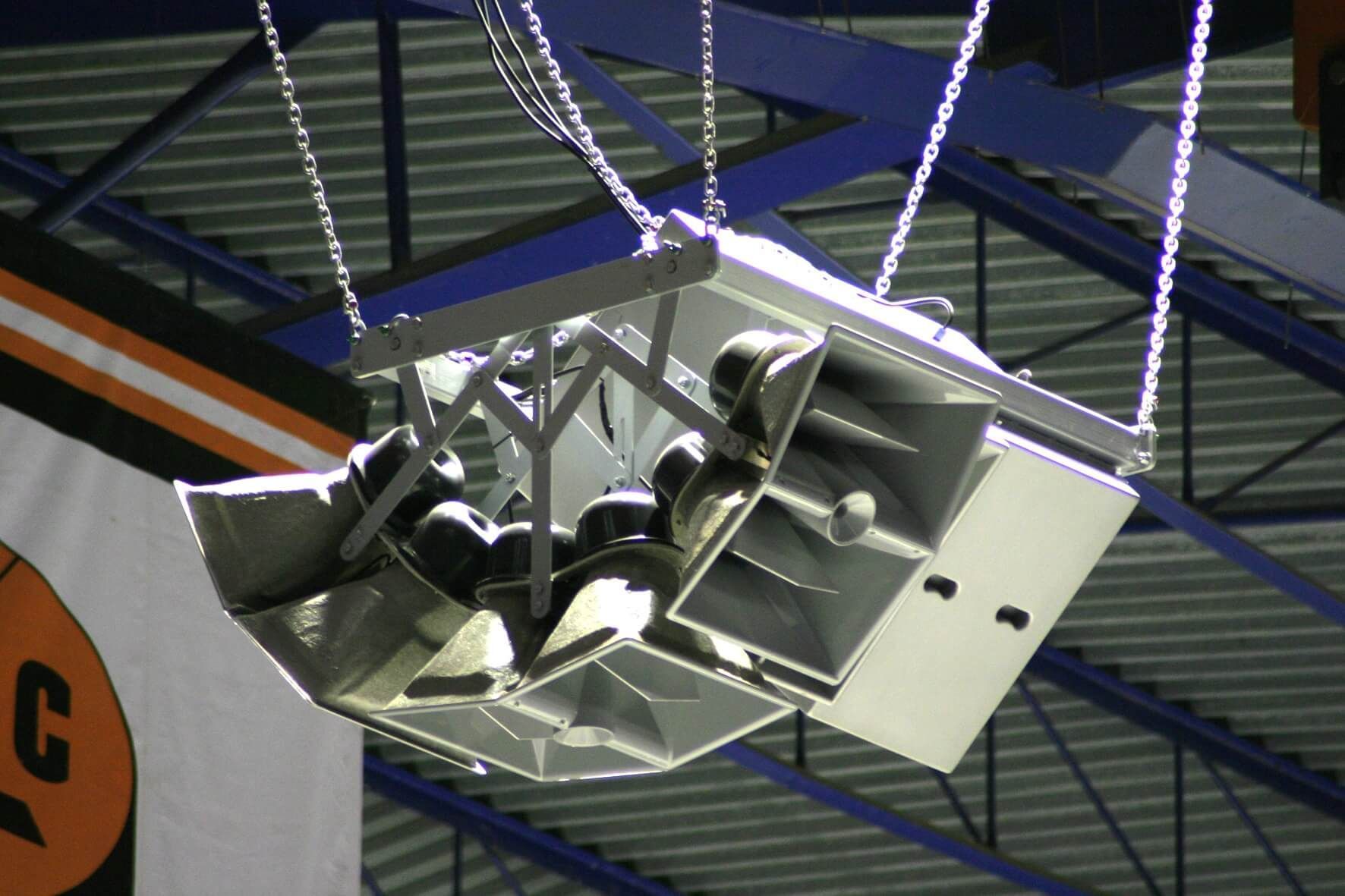 Hanging Arena Speaker Cluster for Concert Sound