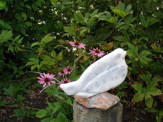 Beeld Dwerguiltje blauw albast Laura Ruhe