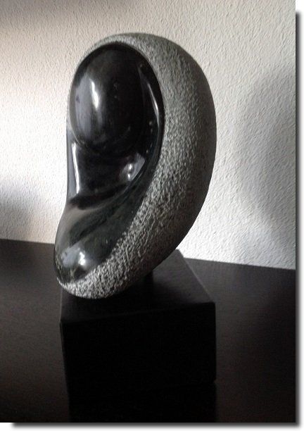 beeldje zwart madonna