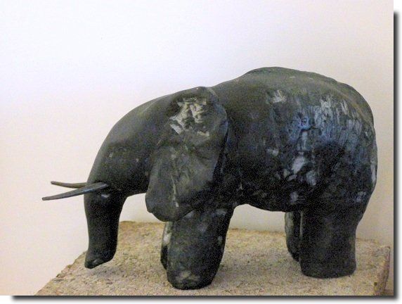 Beeld olifant serpentijn Laura Ruhe