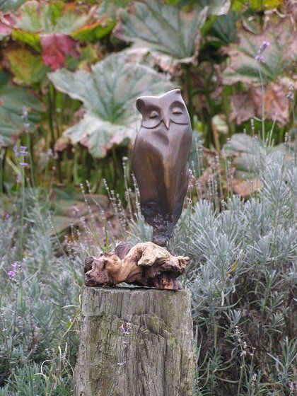 Beeld wijsneus brons Laura Ruhe