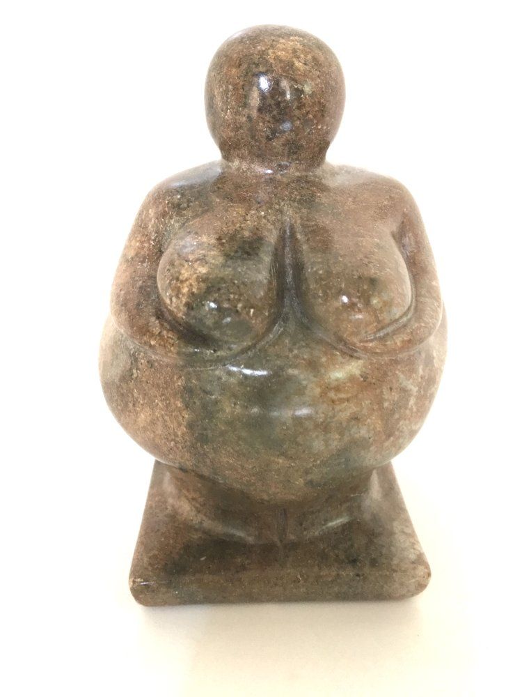 beeld vrouw Ria Kraan