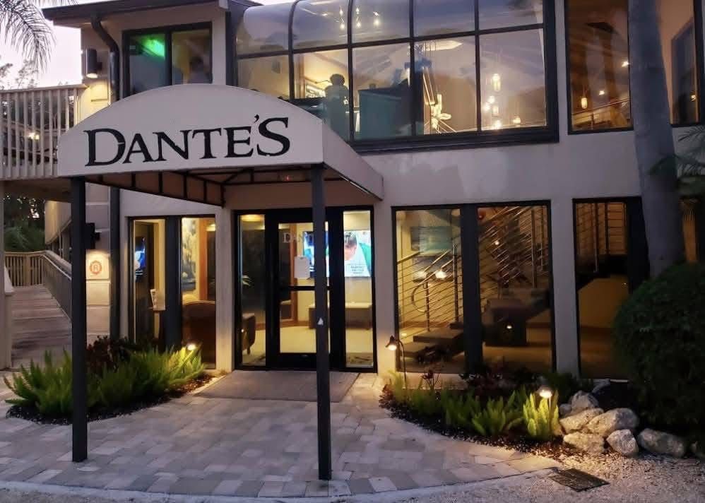 A large building with a sign that says dante 's