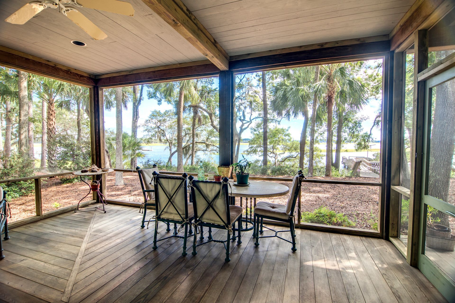 Why Winter Is the Perfect Time to Have a Contractor Build Your Screened Porch