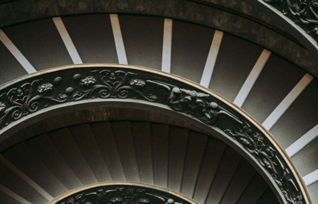 Manuale per conoscere ed eliminare le barriere architettoniche percettive e sensoriali