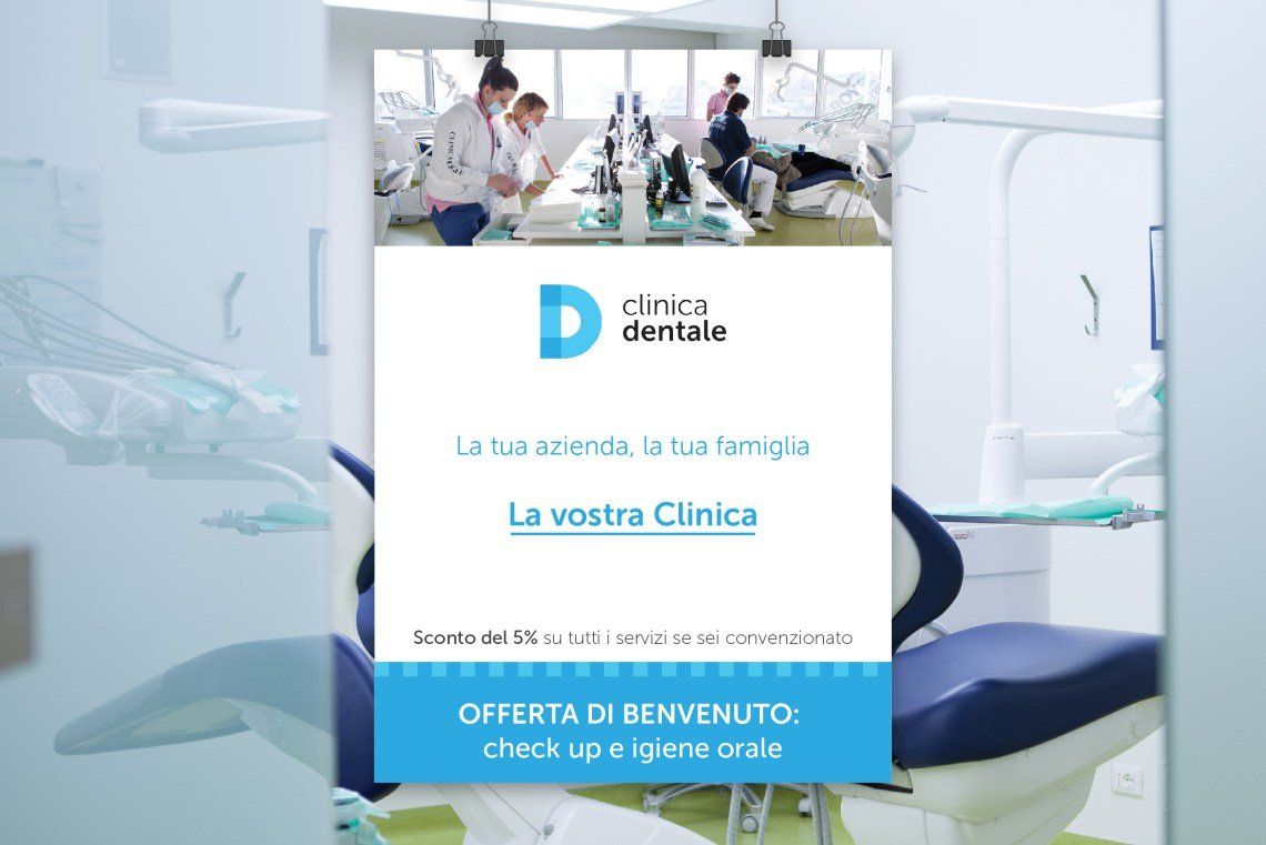 un poster della clinica dentale offre di benvenuto