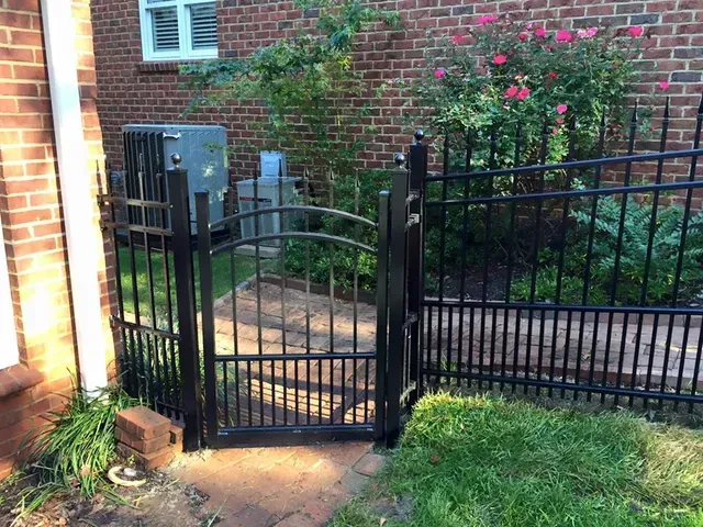 Aluminum fence