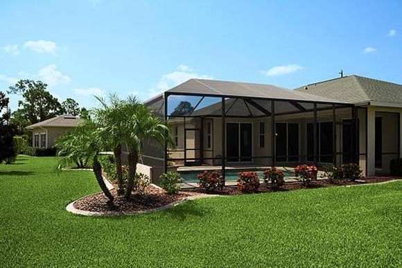 House Exterior with Pool — Davenport, FL — Screens & More LLC