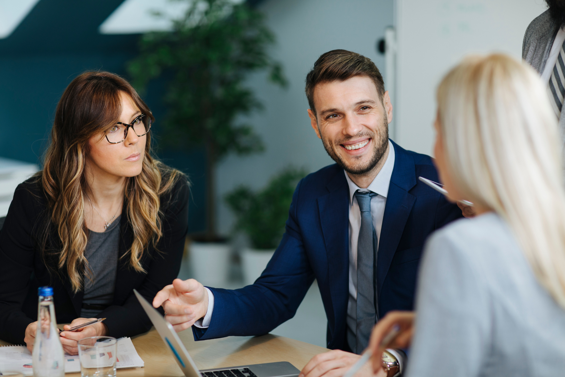 A bookkeeper meeting with clients