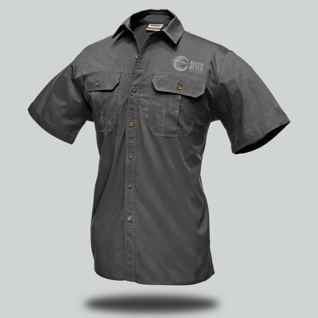 Gray short-sleeved button-up work shirt with two chest pockets and a logo on the right side.