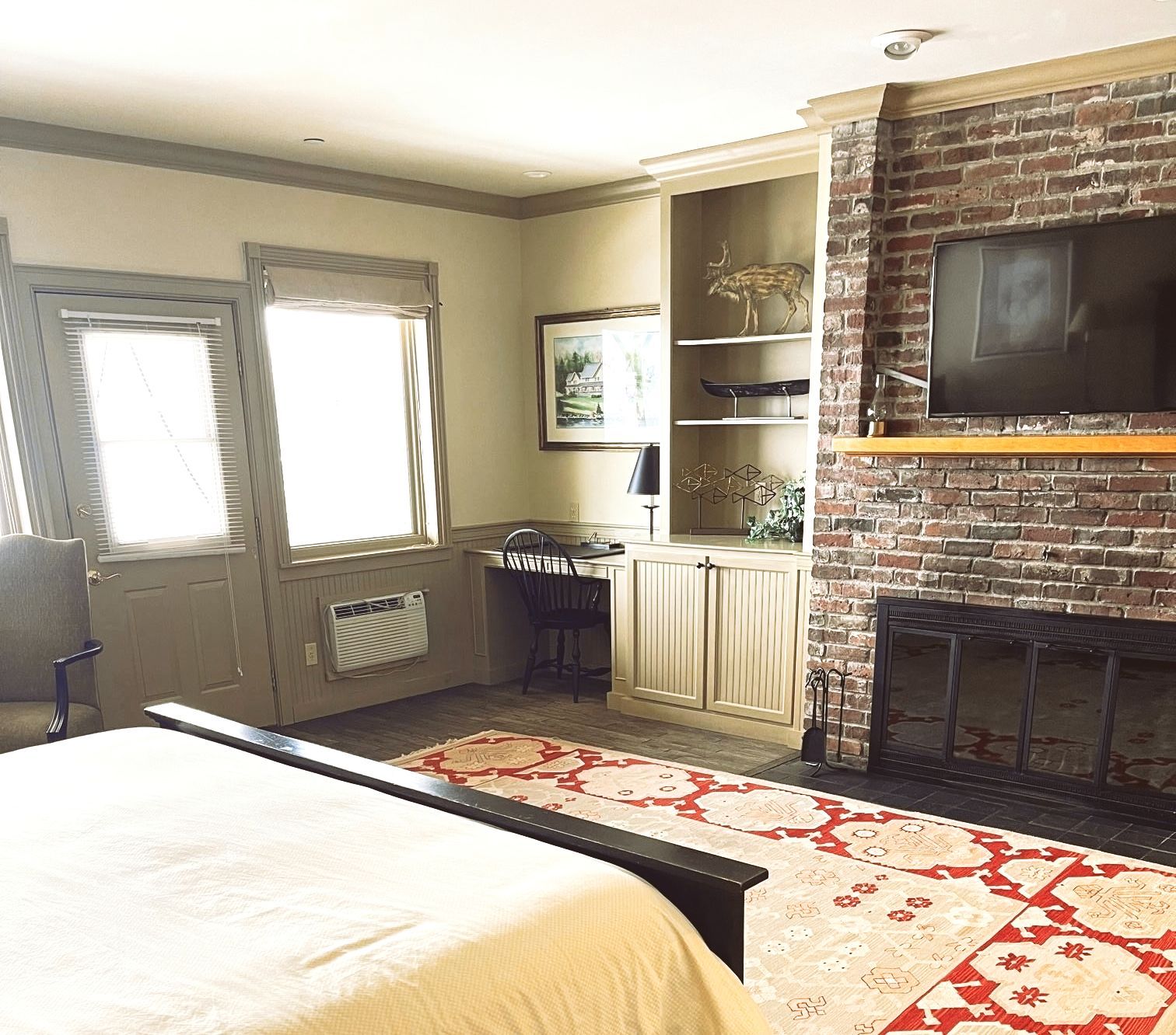 Governor Aiken Room The WilloughVale Inn VT Vacation Rentals