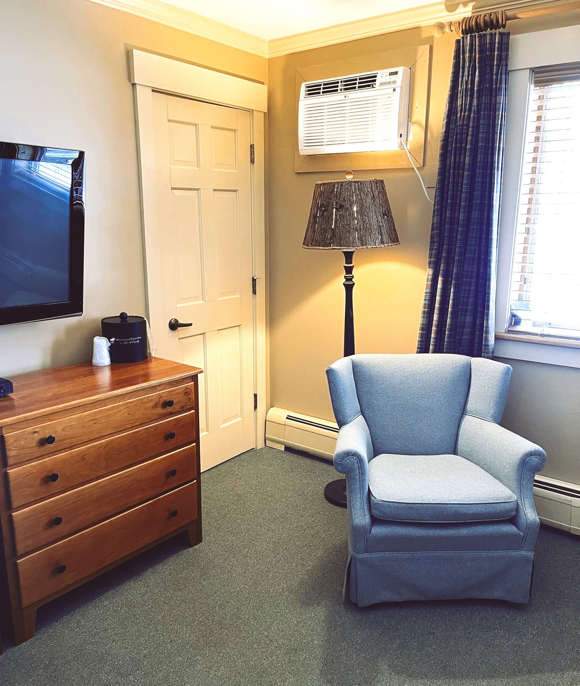 The Loon Room - Lake Willoughby Vermont Vacation Rental