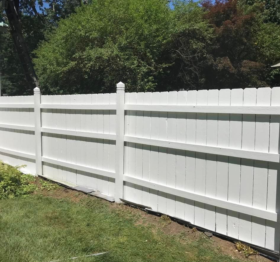 White Wooden Fence — Poland Township, OH — Donnadio Painting
