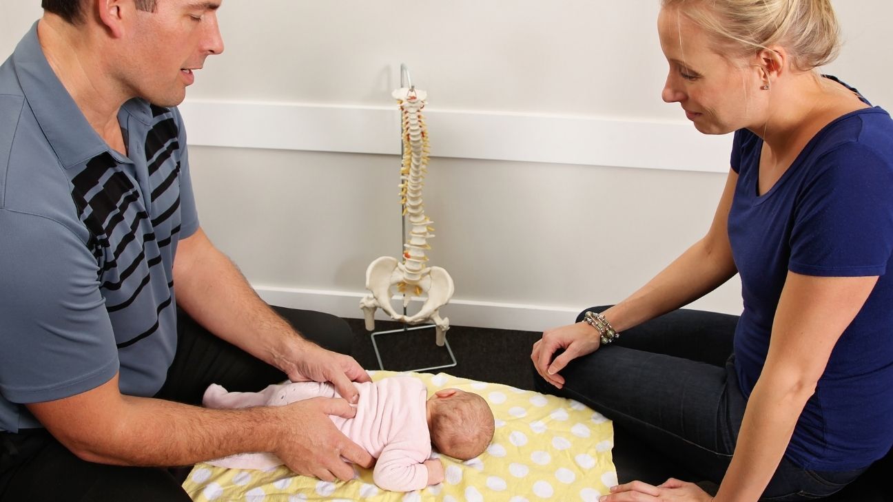 4 Signs You Should Take Your Baby To A Chiropractor