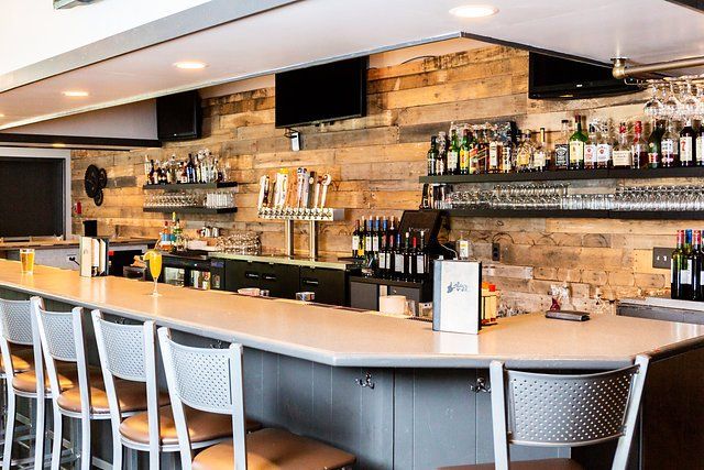 Lefty's Tavern Front Desk