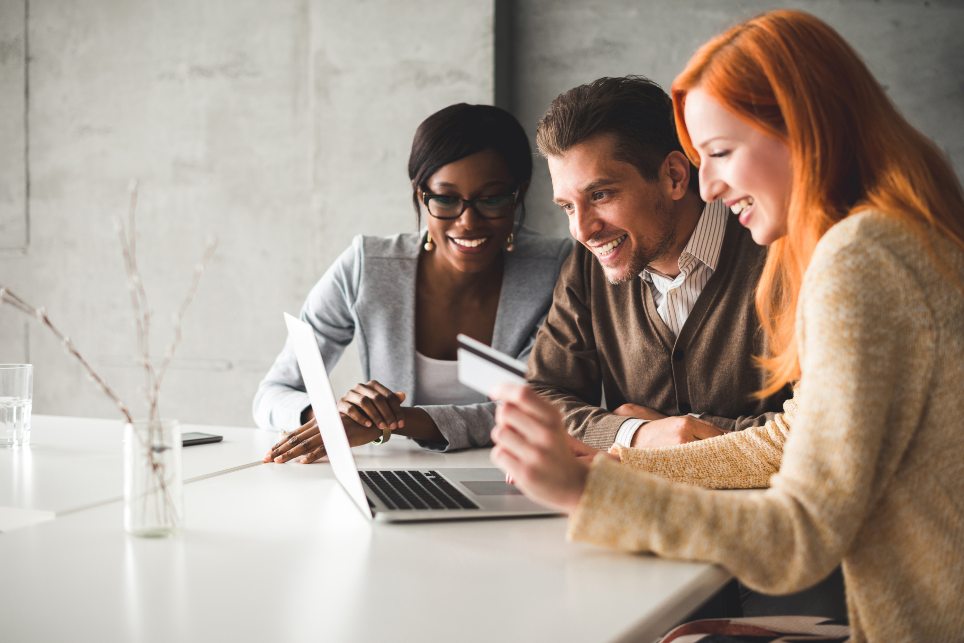 Como as empresas SaaS podem medir o uso e a adoção ao produto?