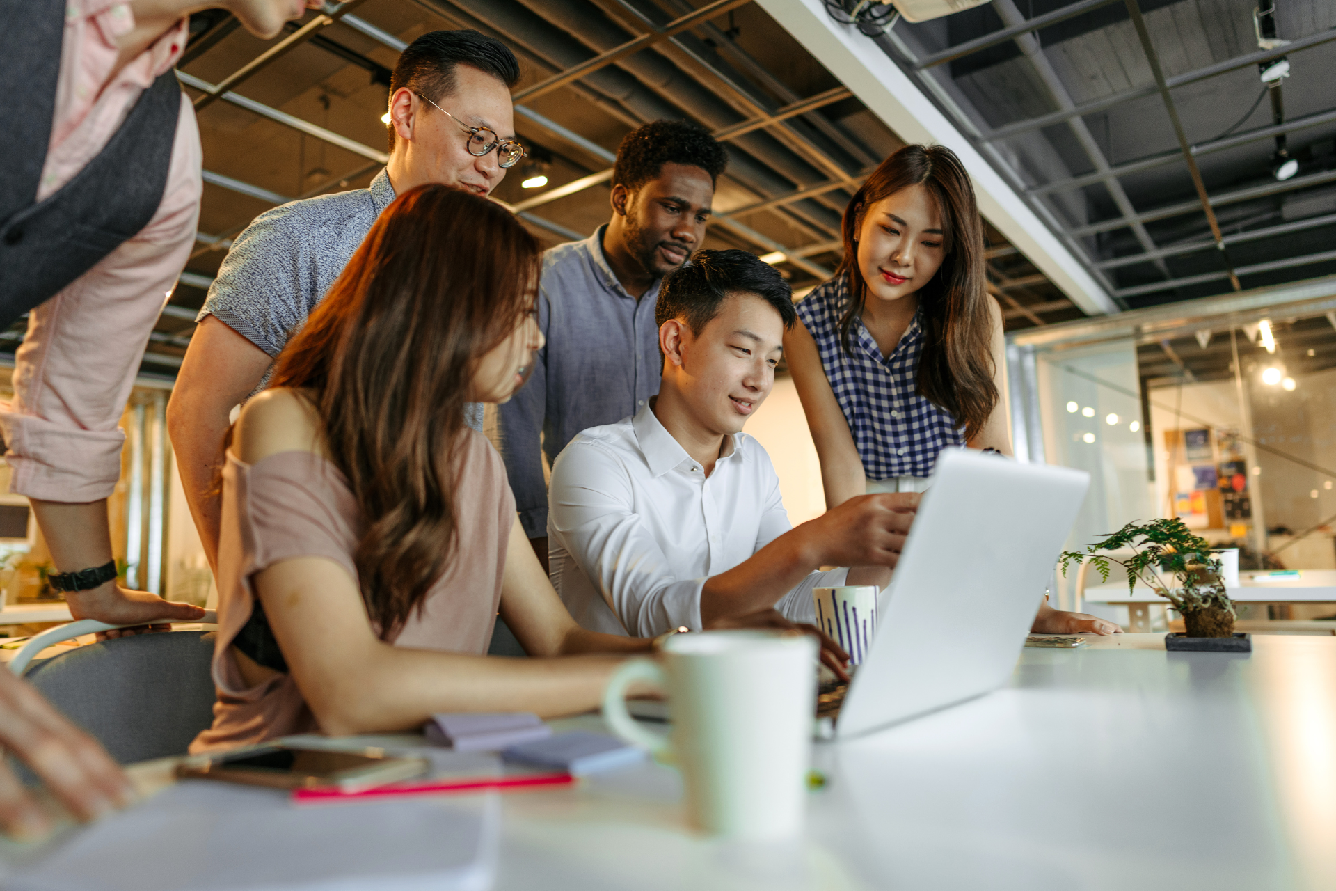 Como utilizar a Inteligência artificial para melhorar a eficiência da equipe de sucesso do cliente